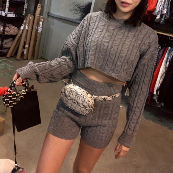 Set of cropped Knit sweater top and short - Picture 2 of 8